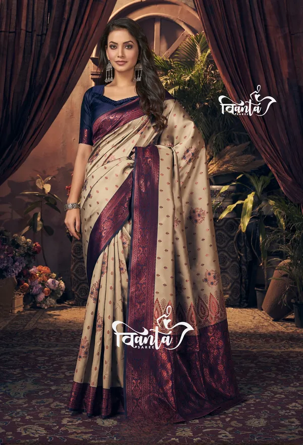 Cream_Woven_Kanjivaram_Banarasi_Jacquard_Sari