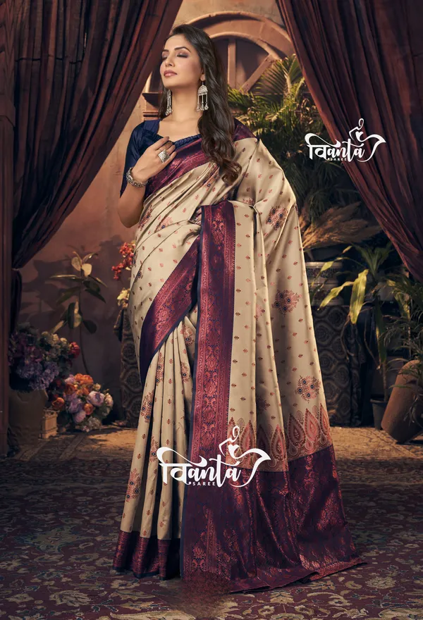Cream_Woven_Kanjivaram_Banarasi_Jacquard_Sari