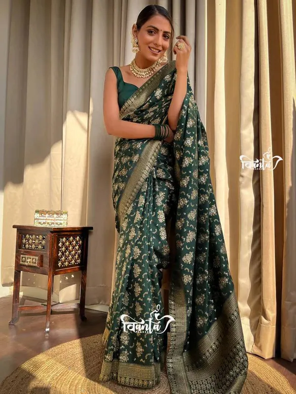Woven_Kanjivaram,Banarasi_Jacquard_Soft_Silk_Saree