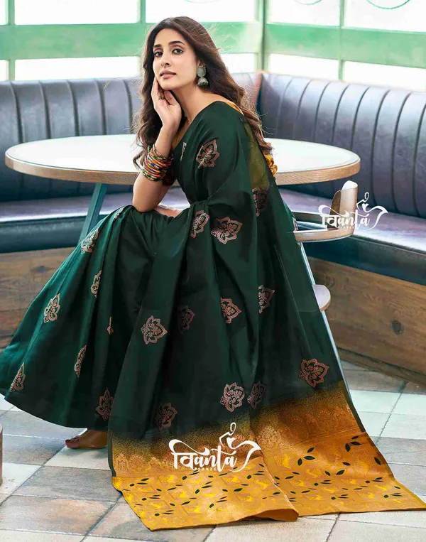 Woven_Kanjivaram_Jacquard_Banarasi_Saree