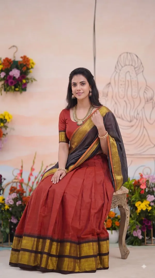 Traditional_Cherry_Red_Half_Saree_with_Black_Dhavani