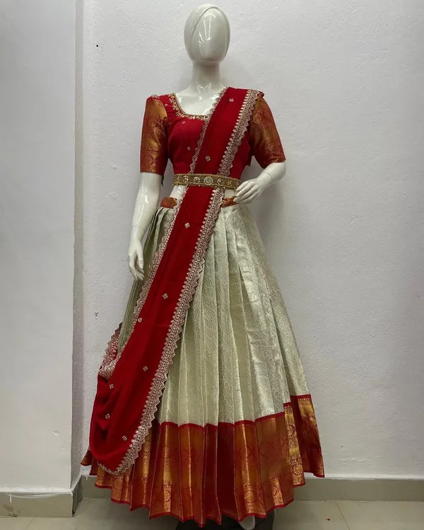 Kanjivaram_Silk_Zari_Half_Saree_stitched-Lehenga_With_Blouse_Along_With_Banarsi_Silk
