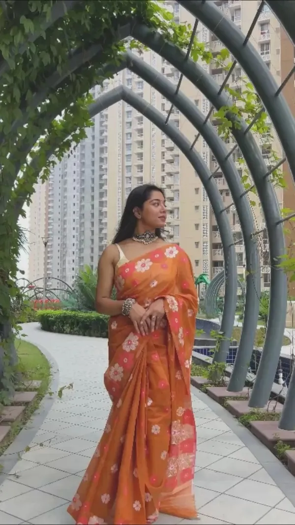 Premium_Banarasi_Silk_Chanderi_Saree