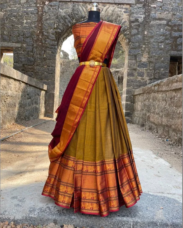 Kanjivaram_Silk_Zari_Half_Saree_stitched-Lehenga_With_Blouse_Along_With_Banarsi_Silk