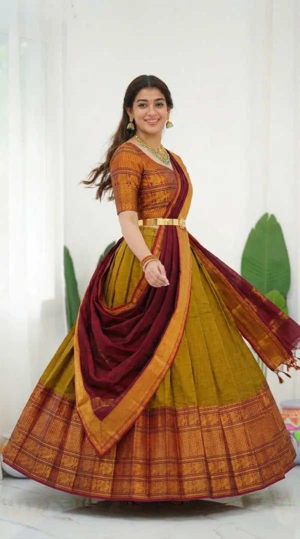 Kanjivaram_Silk_Zari_Half_Saree_stitched-Lehenga_With_Blouse_Along_With_Banarsi_Silk