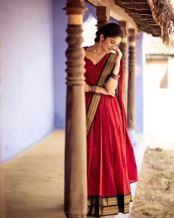 Kanjivaram_Silk_Zari_Half_Saree_Lehenga_With_Blouse_Along_With_Banarsi_Silk_Dupatta