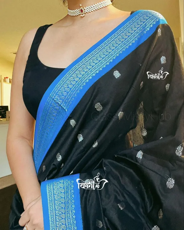 Woven_Kanjivaram_,_Banarasi_Jacquard_Saree
