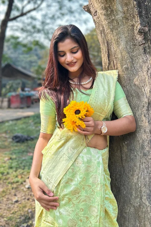 Premium_Banarasi_Silk_Chanderi_Saree