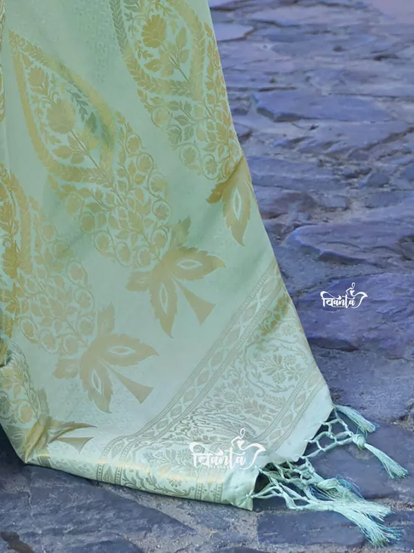 Woven_Kanjivaram,Banarasi_Jacquard_Soft_Silk_Saree