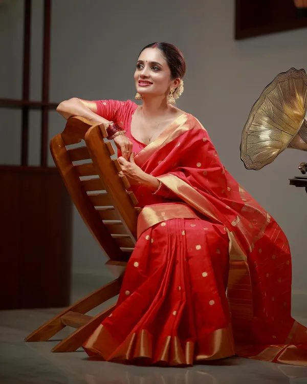 Maheshwari_Silk_Cotton_Saree_-_Red