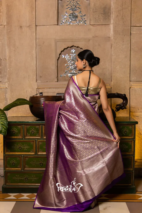 Woven_Kanjivaram_Jacquard_Banarasi_Saree