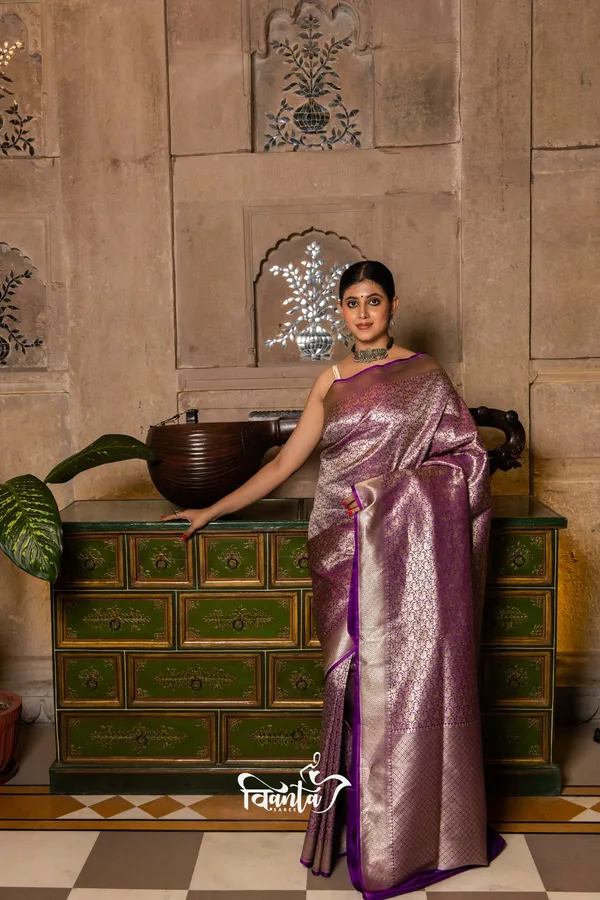 Woven_Kanjivaram_Jacquard_Banarasi_Saree