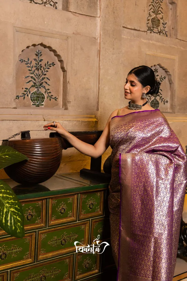 Woven_Kanjivaram_Jacquard_Banarasi_Saree