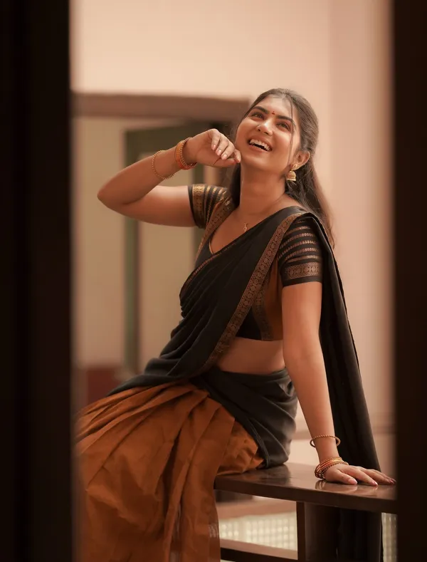 Kanjivaram_Silk_Zari_Half_Saree_Un-stitched_Lehenga_With_Blouse_Along_With_Banarsi_Silk