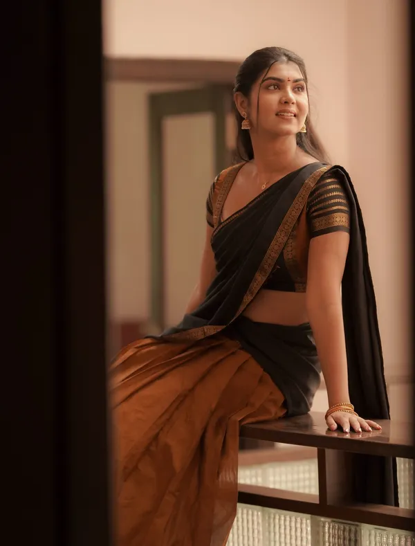Kanjivaram_Silk_Zari_Half_Saree_Un-stitched_Lehenga_With_Blouse_Along_With_Banarsi_Silk