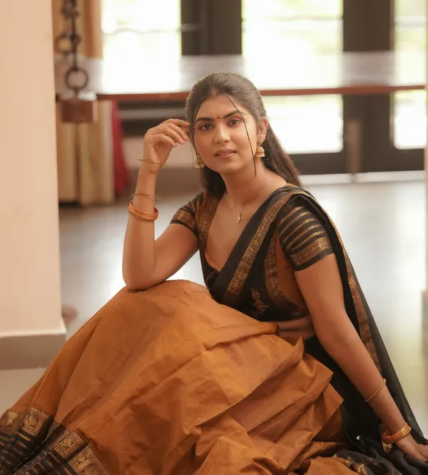 Kanjivaram_Silk_Zari_Half_Saree_Un-stitched_Lehenga_With_Blouse_Along_With_Banarsi_Silk