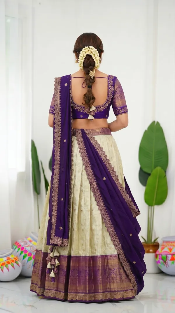 Kanjivaram_Silk_Zari_Half_Saree_stitched-Lehenga_With_Blouse_Along_With_Banarsi_Silk
