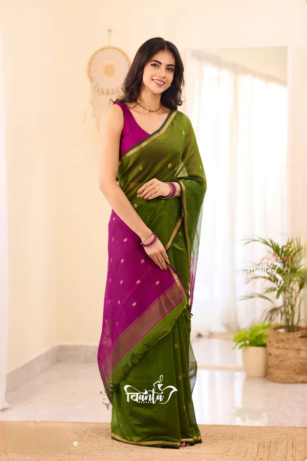 Green_Maheswari_Silk_Wedding_&_Party_Wear_Saree_&_Unstiched_Blouse_For_Women