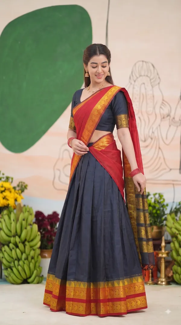 Traditional_Onyx_Black_Half_Saree_with_Red_Dhavani