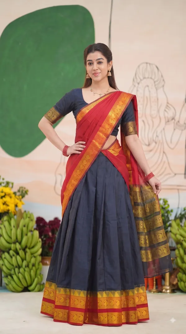 Traditional_Onyx_Black_Half_Saree_with_Red_Dhavani