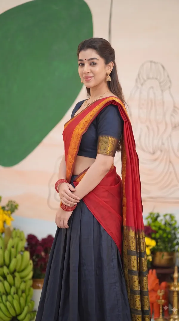 Traditional_Onyx_Black_Half_Saree_with_Red_Dhavani