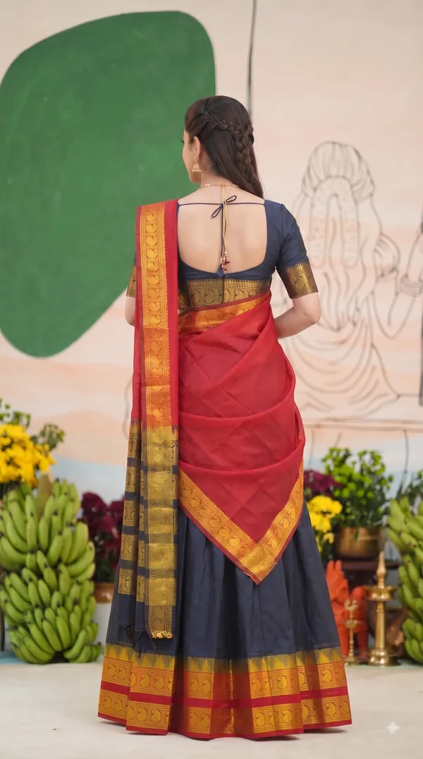 Traditional_Onyx_Black_Half_Saree_with_Red_Dhavani