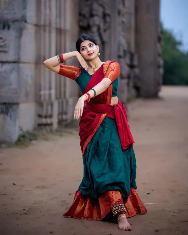 Kanjivaram_Silk_Zari_Half_Saree_Lehenga_With_Blouse_Along_With_Banarsi_Silk_Dupatta