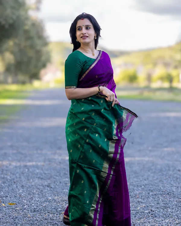Maheswari_Silk_Cotton_Saree_-_Purple_and_Green