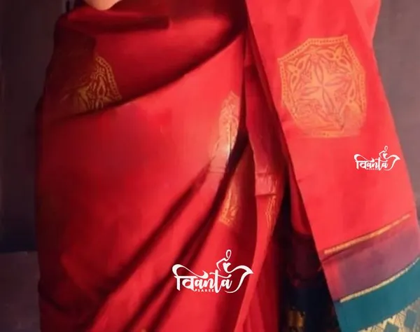 Woven_Kanjivaram_,_Banarasi_Jacquard_Saree