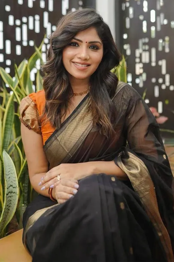Eclipse_Black_Maheshawari_Cotton_Silk_Saree