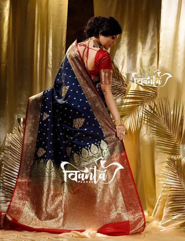 Blue_Woven_Kanjivaram_Banarasi_Jacquard_Sari