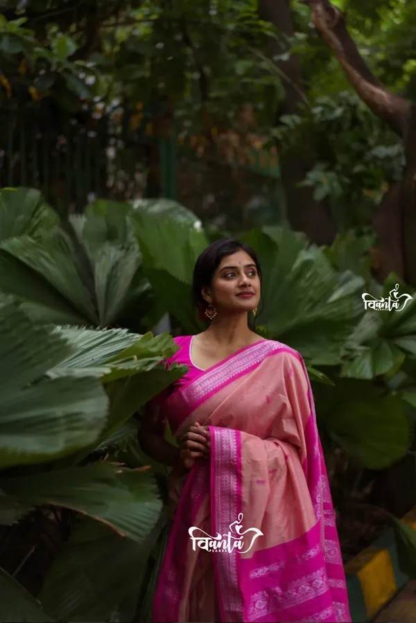 Woven_Kanjivaram_,_Banarasi_Jacquard_Saree