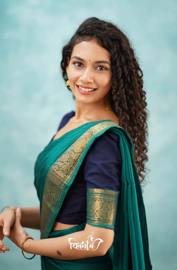 N-Blue_Kanjivaram_Soft_Silk_Wedding_&_Party_Wear_Half_Saree_&_Unstiched_Blouse_For_Women