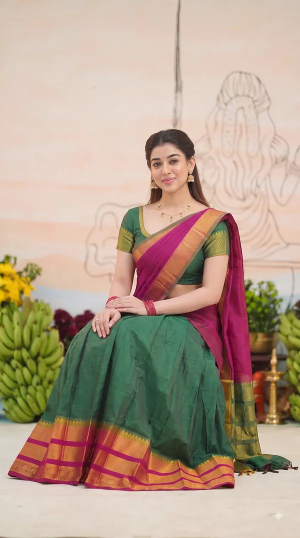 Traditional_Green_Half_Saree_with_Pink_Dhavani