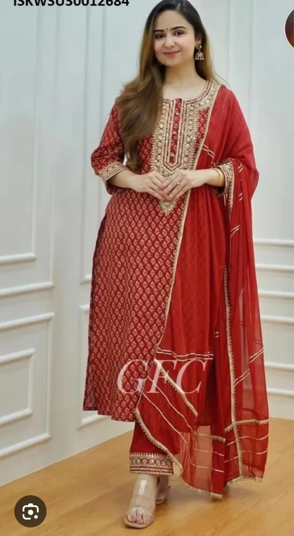Beautiful_Muslin_3_piece_Set_With_Dupatta_