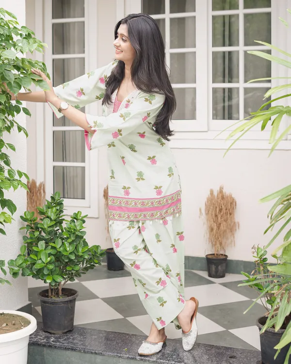 Sage_Green_Floral_Printed_Short_Kurti_with_Farsi_Pants_Co-Ord_Set