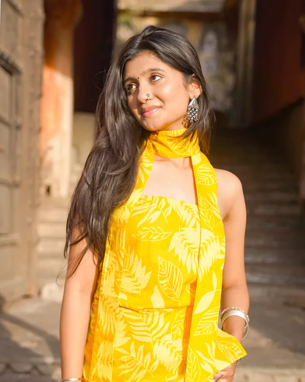 Dua_Sunshine_Yellow_Short_Kurti_|_Lightweight_Everyday_Ethnic_Wear_|_Jaipur_Trendz