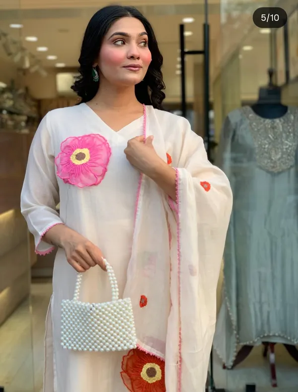 Hand-Appliqué_Mul_Cotton_Suit_Set