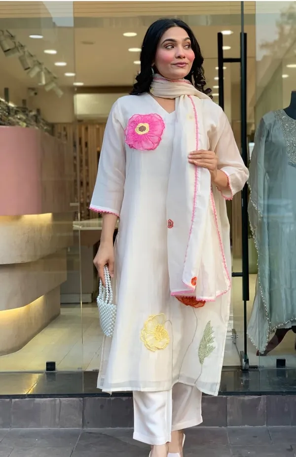 Hand-Appliqué_Mul_Cotton_Suit_Set