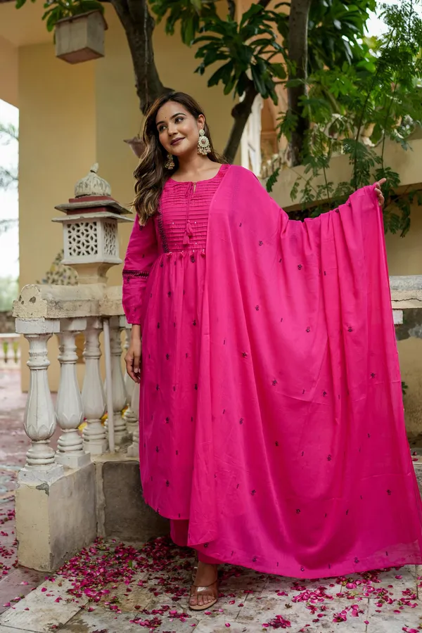Heavy_Embroidery_3_Piece_Suit_Set_With_Dupatta