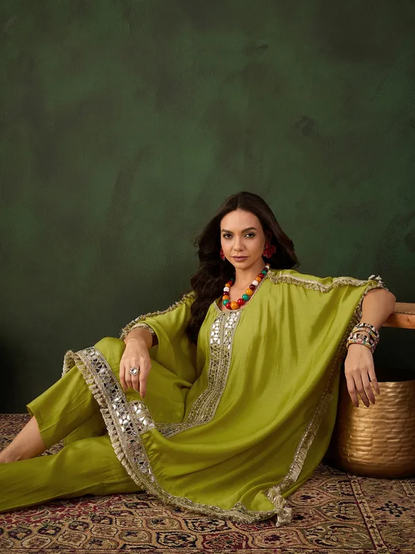 Heavy_Muslin_Mirror_Work_Kaftan_Set