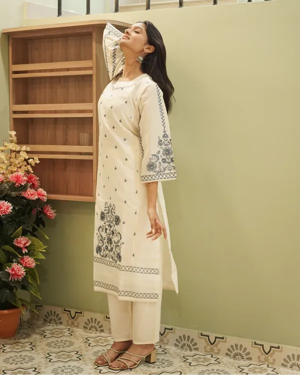 Ivory_Grace_Embroidered_Kurta_Set_with_Dupatta