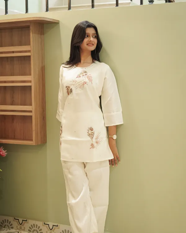 Ivory_Hand-Embroidered_Silk_Co-Ord_Set_|_Shimmer_Fabric_&_Motif_Detailing_|_Jaipur_Trendz