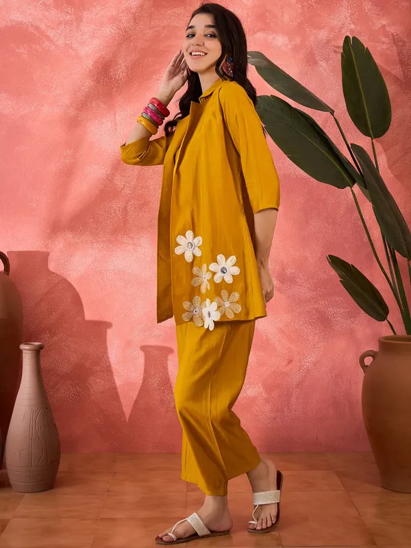 Mustard_Floral_Co-Ord_Set_With_Embroidery_Jacket