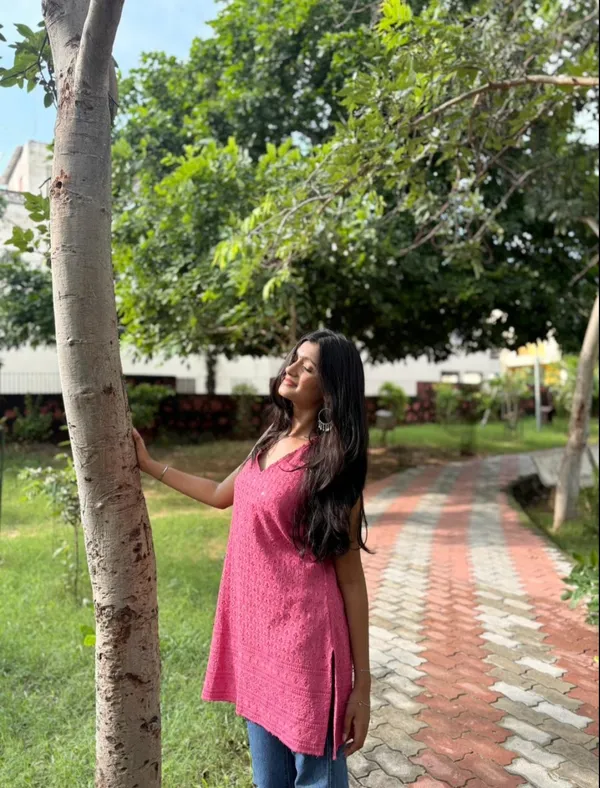 Gulabo_Pink_Chikankari_Halter_Kurti_|_Embroidered_Short_Kurti_|_Jaipur_Trendz