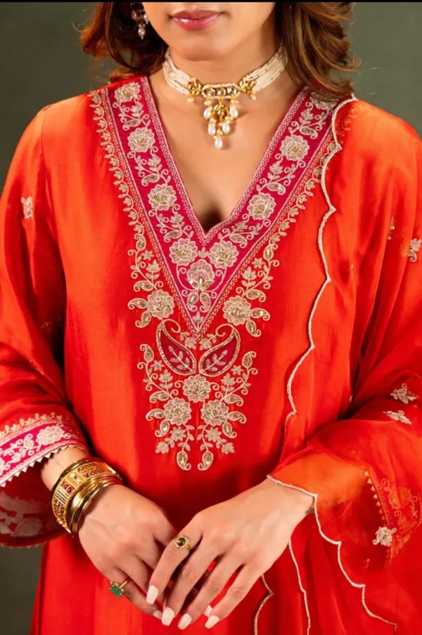 Pure_Dolla_Silk_3_Piece_Set_With_Organza_Dupatta