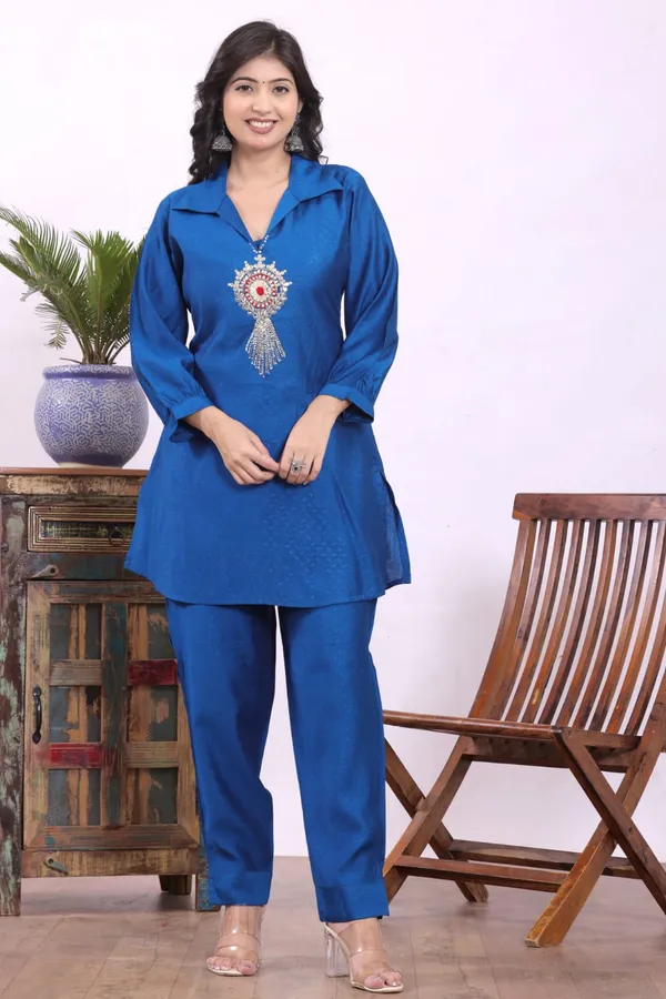 Pure_Muslin_Co-Ord_Set_With_Embroidery