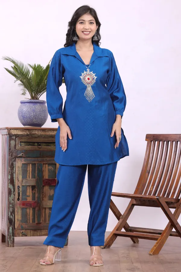 Pure_Muslin_Co-Ord_Set_With_Embroidery