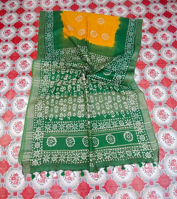 Bhagalpuri_Handloom_Linen_Blend_Batik_Saree_With_Running_BLouse_Piece