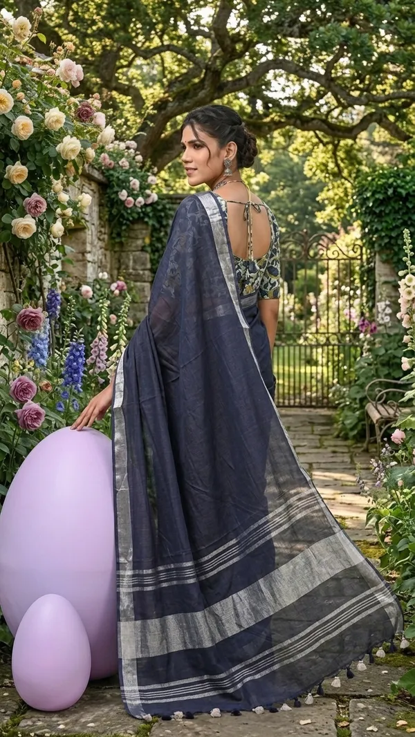 Handwoven_Linen_Blend_Saree_With_Running_Blouse_Piece(Grey)